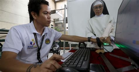 Comelec eyes 'Register Anywhere' in all LGUs in next .